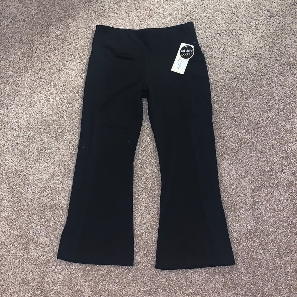 brand- french laundry, black bell bottom leggings